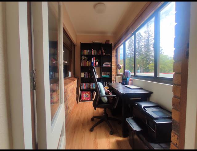 3 BEDROOM APARTMENT TO LET IN CLAREMONT UPPER